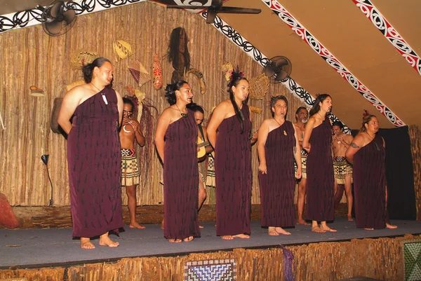 New Zealand- Maori Show — Stock Photo, Image