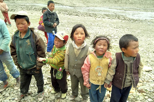 Китай, Тибет, дети — стоковое фото