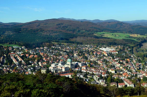 Áustria Cidade Industrial Berndorf Triesting Valley Baixa Áustria Com Igreja — Fotografia de Stock
