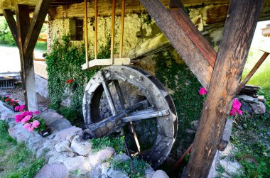 Seis, İtalya, kamu malı eski Malenger değirmeni - 16. yüzyılda bir belgede bahsediliyor.