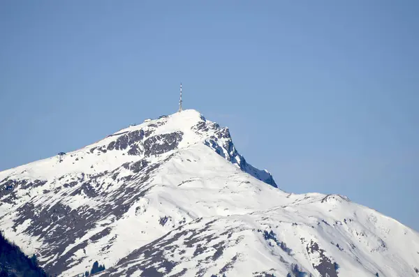 Áustria Kitzbueheler Horn Coberto Neve Com Estação Transmissão Teleférico — Fotografia de Stock