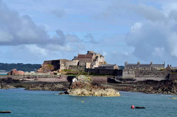 Jersey Juni 2011 Middeleeuws Elizabeth Castle Ligt Een Getijdeiland Het — Stockfoto