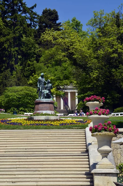 Baden Österreich Mai 2011 Unbekannte Kurpark Vor Dem Bienentempel Unesco — Stockfoto