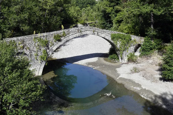 Greece Ancient Stone Bridge Kamber Aga Aka Kamper Aga Reflection — Stock Photo, Image