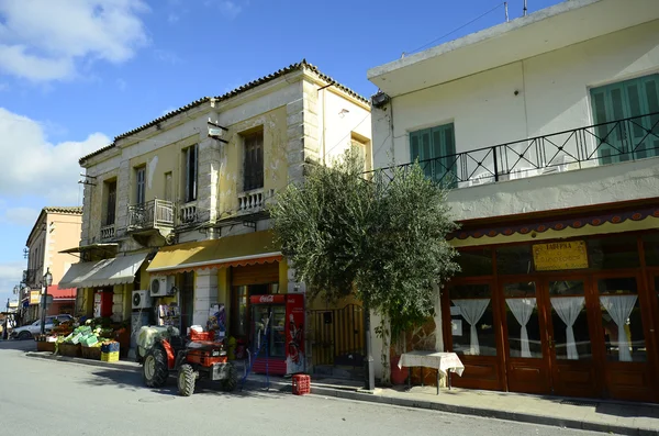 Minuscule village dans les montagnes af Crète — Photo