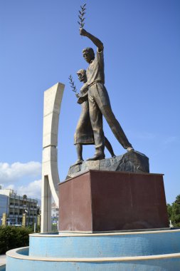 Kıbrıs ' ta Barış Anıtı