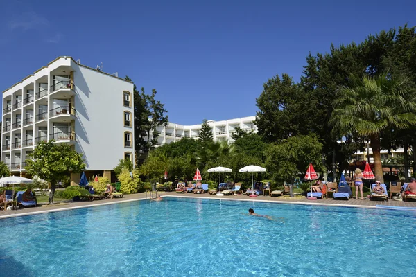 Cipro, vacanza in piscina — Foto Stock