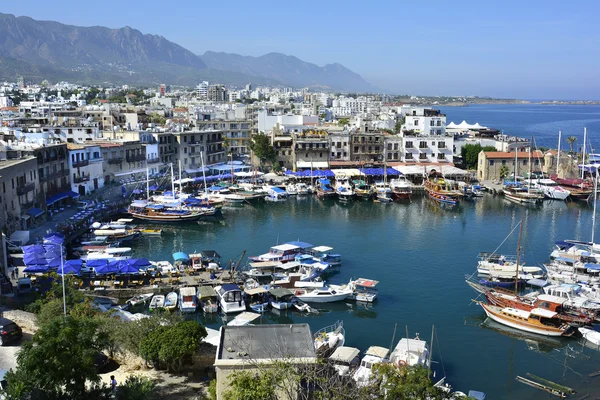 Cypern, hamnen i Kyrenia — Stockfoto