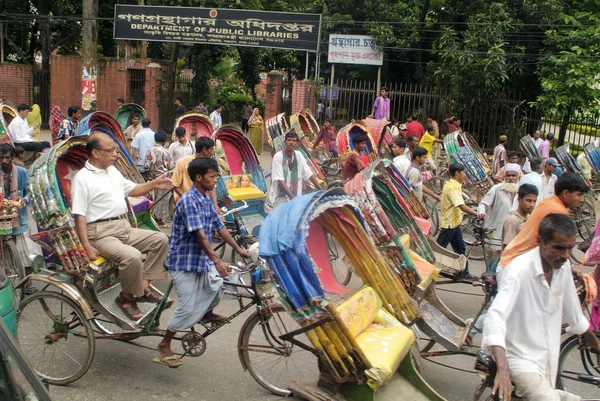 Бангладеш, Дхака, трафик — стоковое фото
