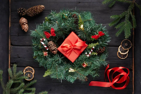 Christmas Wreath Black Wooden Background — Stock Photo, Image