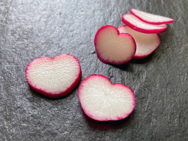 Sliced Red Heart Shaped Radish — ストック写真