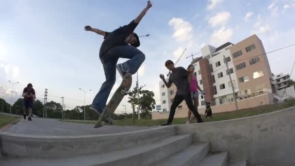 Santa Cruz Sierra Bolivia Agosto 2015 Joven Chico Latino Salta — Vídeos de Stock