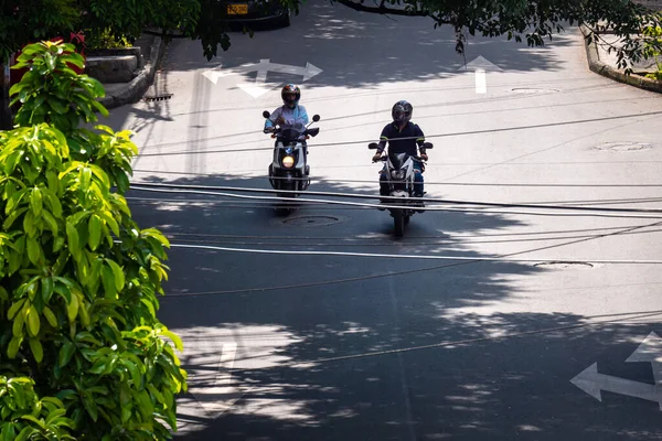 Medellin Antioquia Colombia Νοεμβρίου 2020 Άρρεν Μοτοσικλετιστές Ride Safely Side — Φωτογραφία Αρχείου