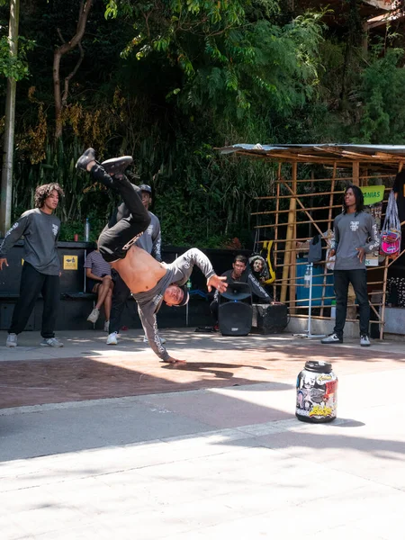 Medellín Antioquia Colômbia Dezembro 2020 Young Man Break Dance Black — Fotografia de Stock