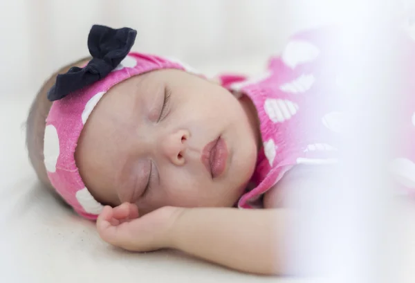 Beautiful newborn sleep — Stock Photo, Image