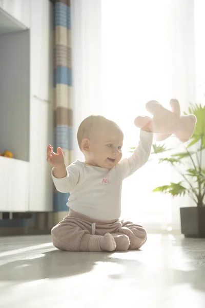 赤ちゃん 7 を遊ぶ — ストック写真