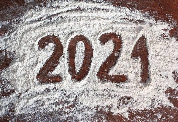 Inscrição 2021 Farinha Branca Mesa Madeira — Fotografia de Stock