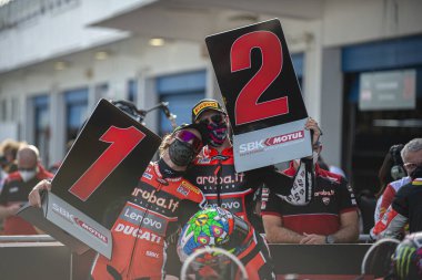 N7 chaz davies gbr ducati panigale v4r aruba. yarışıyor - ducati 1. Gizli N45 Scott redding gbr ducati panigale v4r aruba. Yarış - ducati 2st sınıflandırılmış Chaz Davies & Scott Redding, Estori 'deki Pirelli Estoril Round 2. 