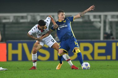 Ivan iliç (verona) ve Gianluca scamacca (genoa) Hellas Verona, İtalya 'da Ceneviz' e karşı, 19 Ekim 2020 - LM / Alessio Tarpini