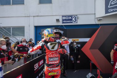 N7 chaz davies gbr ducati panigale v4r aruba. yarışıyor - ducati 1. Gizli N45 Scott redding gbr ducati panigale v4r aruba. Estoril, Portekiz, İtalya, Octo 'daki Pirelli Estoril Round Round Round 2' de Ducati 2st sınıfı kucaklaşma. 