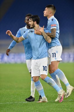  ROME, ITALY - 24 Ekim: SS Lazio 'dan Luis Alberto (10) (10 Ekim) 24 Ekim 2020' de Roma 'da yapılan İtalya Serisi' nde SS Lazio ile Bologna FC arasında oynanan futbol maçında gol attı.