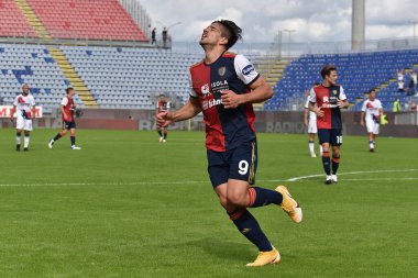 Cagliari calcio 'nun giovanni simeone' si, mutluluk, Cagliari Calcio-FC Crotone maçında 25 Ekim 2020 - LM / Luigi Canu