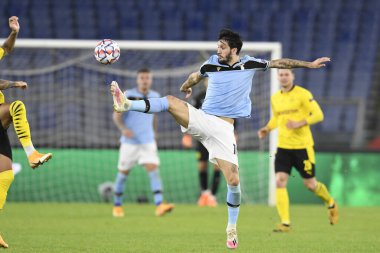 ROME, ITALY - 20 Ekim: UEFA Şampiyonlar Ligi grubu SS Lazio ile Borussia Dortmund arasında 20 Ekim 2020 'de Roma, İtalya / LM' de oynanan futbol maçında SS Lazio 'dan Luis Alberto