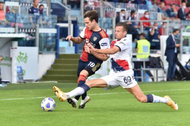 nahitan nandez of cagliari calcio, Arkadiusz reca of fc crotone Cagliari Calcio vs FC Crotone, Sardegna Arena, İtalya, 25 Ekim 2020 - LM / Luigi Canu