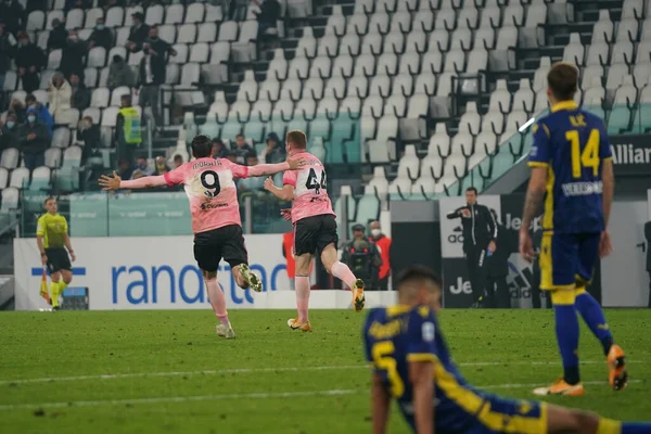 Dejan Kulusevski Juventus Alvaro Morata Juventus 이탈리아 경기장에서 베로나 경기에서 — 스톡 사진
