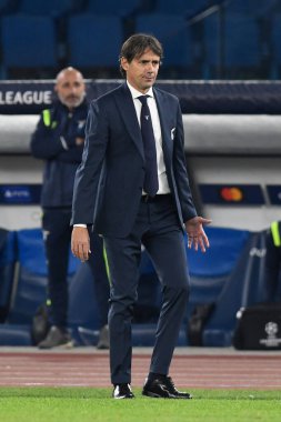 ROME, ITALY - 20 Ekim: Simone Inzaghi SS Lazio teknik direktörü UEFA Şampiyonlar Ligi 'nde SS Lazio an Borussia Dortmund ile 20 Ekim 2020' de Roma 'da oynanan Stadio Olimpico' da oynanan futbol maçında taktik verdi.