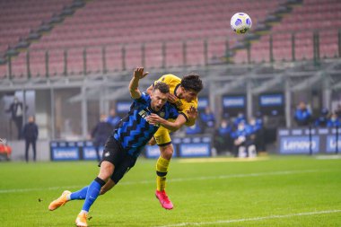 ivan perisiç (fc inter) ve botond balogh (parma calcio) FC Internazionale-Parma Calcio 1913 yılındaki Giuseppe Meazza San Siro Stadyumu 'nda 31 Ekim 2020 - LM / Luca Rossini