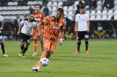 Cristiano ronadlo, Spezia Calcio ile Juventus FC arasında oynanan Orogel Stadyumu - Dino Manuzzi, Cesena, İtalya - 1 Kasım 2020 - LM / Matteo Papini maçında 1-4 'lük gol attı.