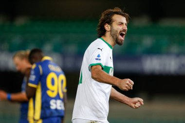 Gian Marco Ferrari (US Sassuolo Calcio), Hellas Verona - İtalya Serie A maçı sırasında İtalya 'nın başkenti Verona' da 22 Kasım 2020 'de oynanan maçı kutluyor.