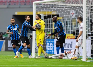 Torino FC takımından Salvatore Sirigu, 22 Kasım 2020 tarihinde San Siro Stadyumu 'nda FC Internazionale ile Torino FC arasında oynanan 2020 / 21 karşılaşmasında - Fotoğraf: FCI / Fabrizio Carabelli / LM