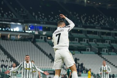 Juventus Fc takımından Cristiano Ronaldo Juventus FC, Cagliari Calcio 'ya karşı - İtalyan futbol serisi A karşılaşması Torino, İtalya - 21 Kasım 2020