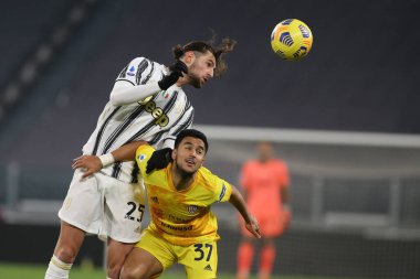 25 Adrien Rabiot (JUVENTUS FC) ve Adam Ounas (Cagliari) Juventus FC ve Cagliari Calcio - İtalyan futbolcu Serie A maçı Torino, İtalya, 21 Kasım 2020 - Kredi: LM / Claudio Benedetto