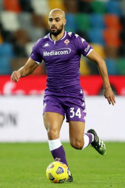Fiorentinas Sofyan Amrabat İtalya 'nın Udinese Calcio-AC Fiorentina maçında 25 Kasım 2020' de İtalya 'nın Udine kentinde oynanan Friuli - Dacia Arena Stadyumu' nda maç yapıyor. Fotoğraf Gabriele Menis / LM 