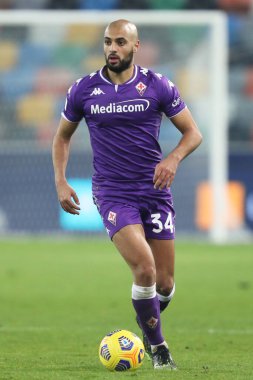 Fiorentinas Sofyan Amrabat İtalya 'nın Udinese Calcio-AC Fiorentina maçında 25 Kasım 2020' de İtalya 'nın Udine kentinde oynanan Friuli - Dacia Arena Stadyumu' nda maç yapıyor. Fotoğraf Gabriele Menis / LM 