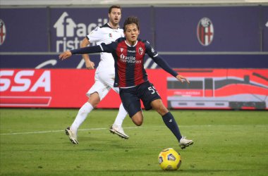 251120 - Coppa calcio - Coppa Italia - Bologna-Spezia - Emanuel Vignato (Bologna) - Michele Nucci Bologna FC - Spezia Calcio - İtalyan futbolu Coppa Italia maçı IN Bologna, İtalya, 25 Kasım 2020 - Fotoğraf: LM / Michele Nucci