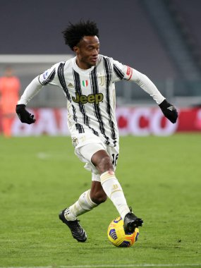 16 Juan Guillermo Cuadrado Bello (JUVENTUS FC) Juventus FC - Cagliari Calcio - İtalya Serie A maçı Torino, İtalya, 21 Kasım 2020 - Fotoğraf: LM / Claudio Benedetto