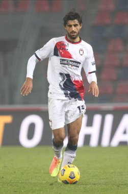 Crotone 'dan Sebastiano Luperto, İtalya' nın Bologna kentinde 29 Kasım 2020 'de oynanan Renato Dall' Ara Stadyumu 'nda oynanan İtalyan Serie A futbol karşılaşmasında Crotone' a karşı. Fotoğraf Michele Nucci / LM
