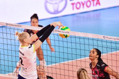 Gabriela Polanska (Geliştirmeler sırasında SkyRes Rzeszow) vs Unet E-Work Busto Arsizio - CEV Şampiyonlar Ligi Kadınlar Voleybol maçı IN Scandicci, Florence, İtalya, 02 Aralık 2020 - Fotoğraf: LM / Lisa Guglielmi