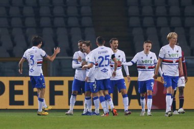Fabio Quagliarella (UC Sampdoria), Torino FC 'nin UC Sampdoria' ya karşı oynadığı maçtaki golü kutluyor - İtalyan Serie A maçı Torin, İtalya, 30 Kasım 2020 - Fotoğraf: LM / Francesco Scaccianoce