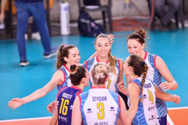 Geliştirmeler sırasında Savino Del Bene Scandicci oyuncularının mutluluğu SkyRes Rzeszow vs Savino Del Bene Scandicci - CEV Şampiyonlar Ligi Kadınlar voleybol maçı IN Scandicci, Florence, İtalya, 03 Aralık 2020 - Fotoğraf: LM / Lisa Guglielmi