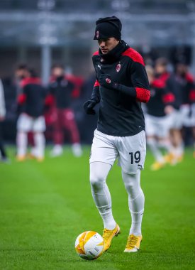AC Milan 'dan Theo Hernandez, UEFA Avrupa Ligi 2020 / 21 futbol karşılaşmasında AC Milan ile Celtic FC arasındaki San Siro Stadyumu, Milan, İtalya - Fotoğraf: FCI / Fabrizio Carabelli / LM