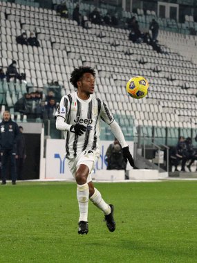 16 Juan Guillermo Cuadrado Bello (JUVENTUS FC) Juventus FC Torino 'ya karşı - İtalyan futbol serisi A karşılaşması Torin, İtalya, 05 Aralık 2020 - Fotoğraf: LM / Claudio Benedetto