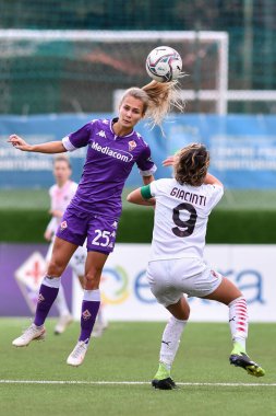 Frederikke Thogersen (Fiorentina Femminile) ve Valentina Giacinti (Milan) ACF Fiorentina femminile AC Milan - İtalyan futbol takımı Serie A Women match in Florence, İtalya, 05 Aralık 2020 - Fotoğraf: LM / Lisa Guglielmi