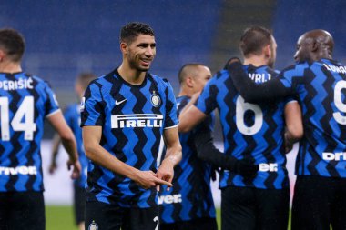 Achraf Hakimi (FC Internazionale), FC-Bologna Calcio maçında attığı 3-1 'lik golü kutluyor - İtalyan Serie A maçı Milan, İtalya' da, 5 Aralık 2020 - Fotoğraf: LM / Francesco Scaccianoce