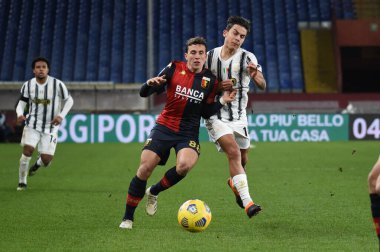 Luca Pellegrini (Ceneviz), Paulo Dybala (Juventus) Ceneviz CFC vs Juventus FC - İtalyan Serie A maçı Cenova, İtalya, 13 Aralık 2020 - Fotoğraf: LM / Danilo Vigo