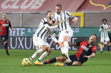 Ceneviz Futbol Konferansı sırasında Rodrigo Bentancur (Juventus), Leonardo Bonucci (Juventus), Gianluca Scamacca (Ceneviz Konferansı) - İtalyan Serisi A maçı Genova, İtalya, 13 Aralık 2020 - Fotoğraf: LM / Danilo Vigo